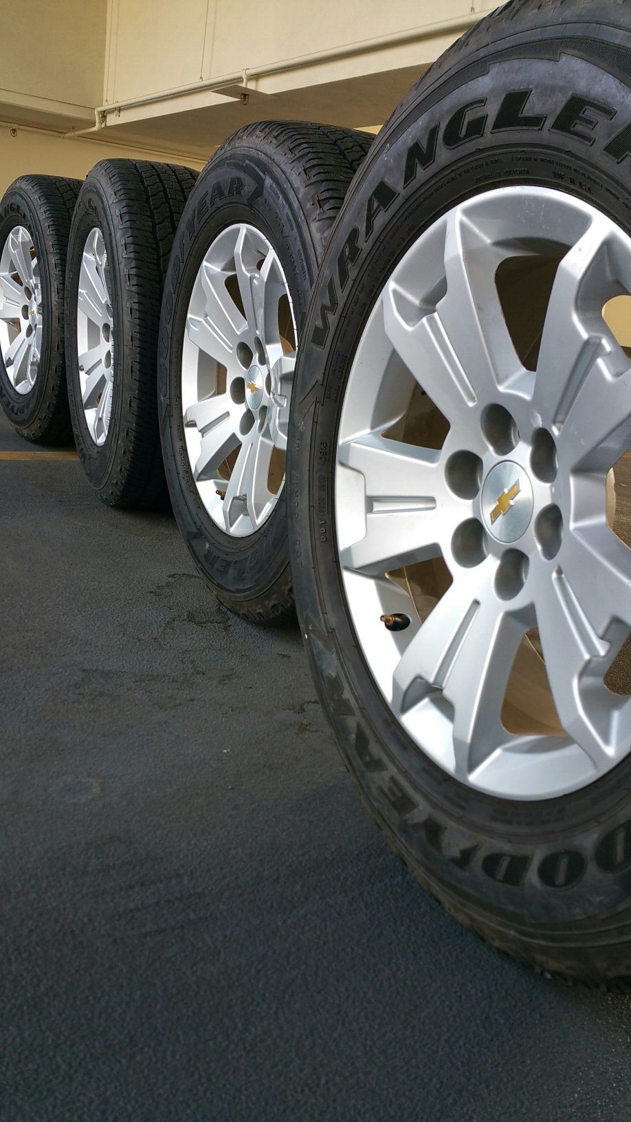 Chevy colorado tires and rims for Sale in Pasadena, CA OfferUp