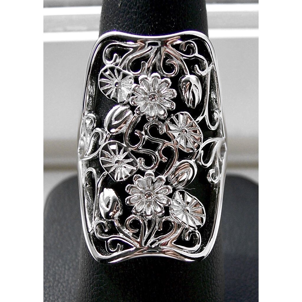 Size 8, 925 Sterling Silver Flowers Statement Ring