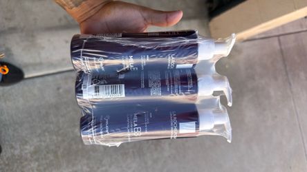La Roche-Posay Mela B3 Clarifying Cleanser 3-Pack