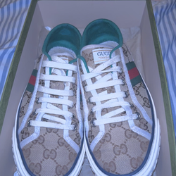 Gucci shoes