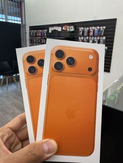 iPhone 17 Pro  - UNLOCKED 