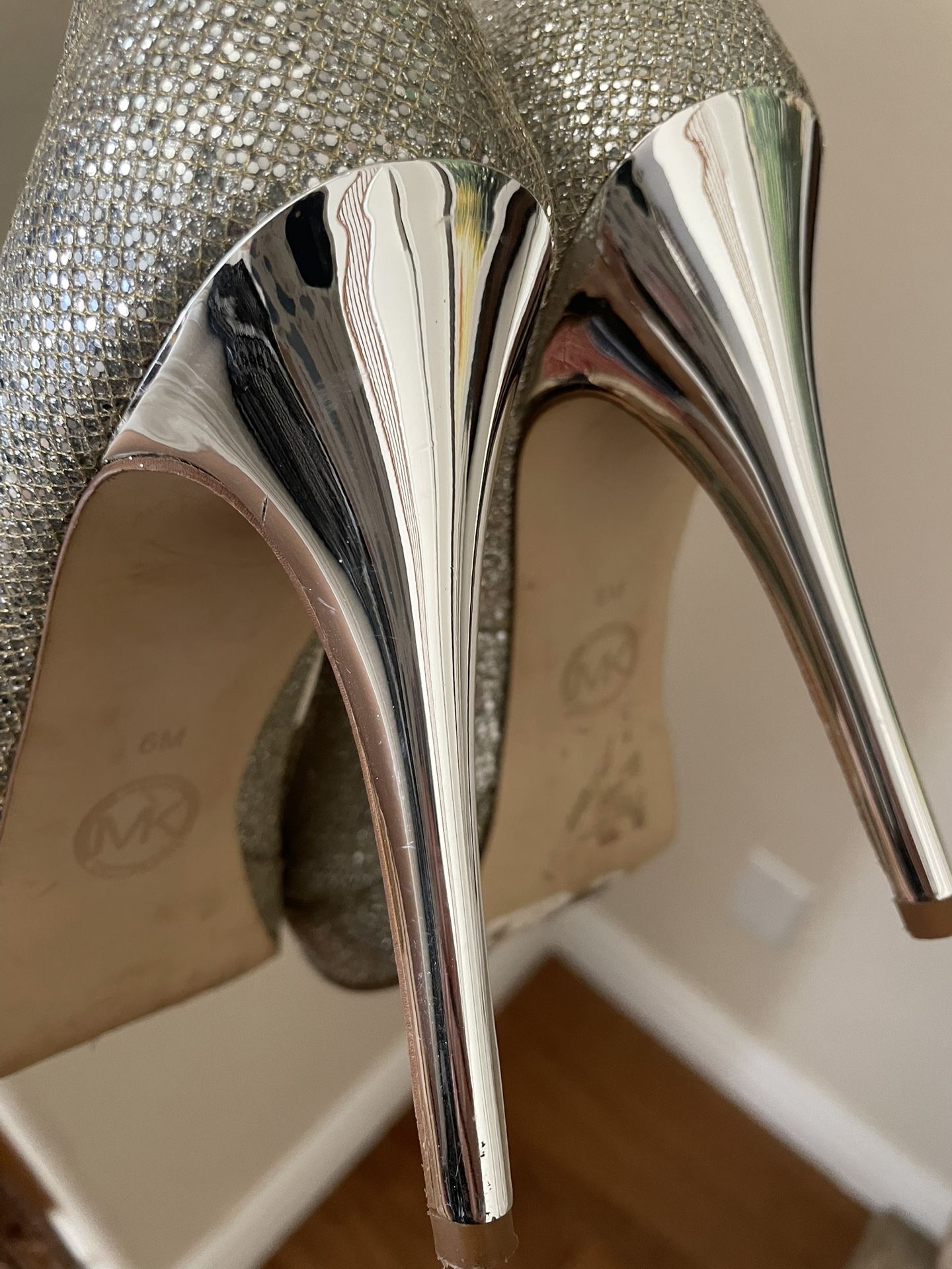 Michael Kors Woman’s Shoes Size 6