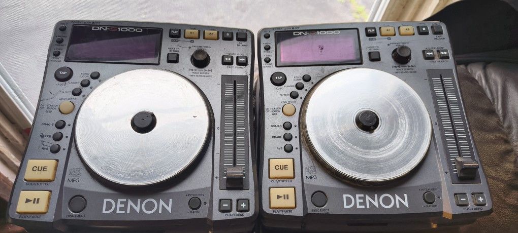 Denon DN-S1000 Professional DJ Turntable Tabletop CD CDJ MP3 Player