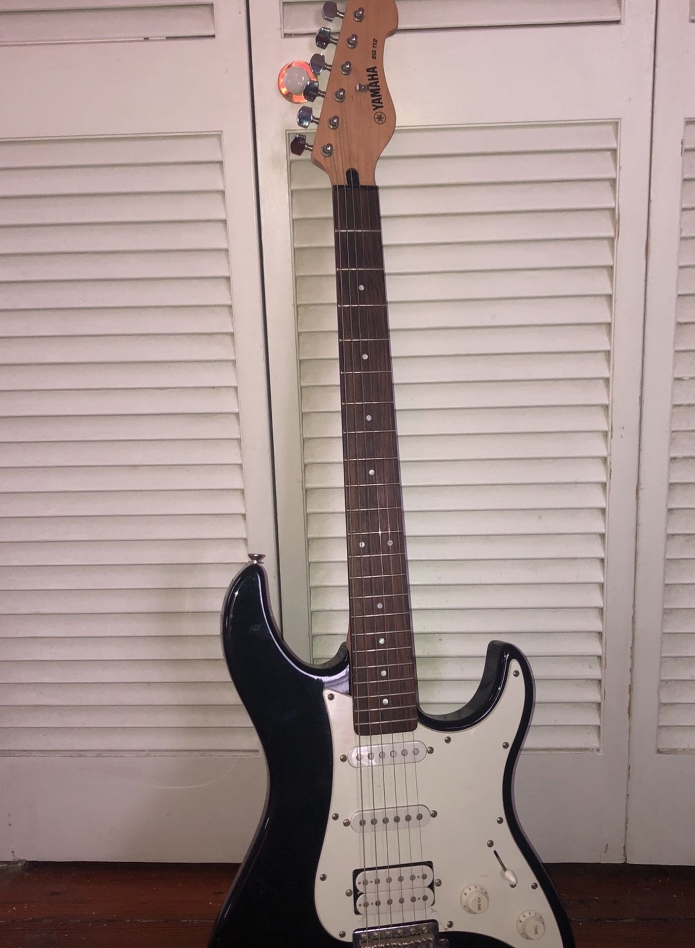 Yamaha Electric Guitar EG112