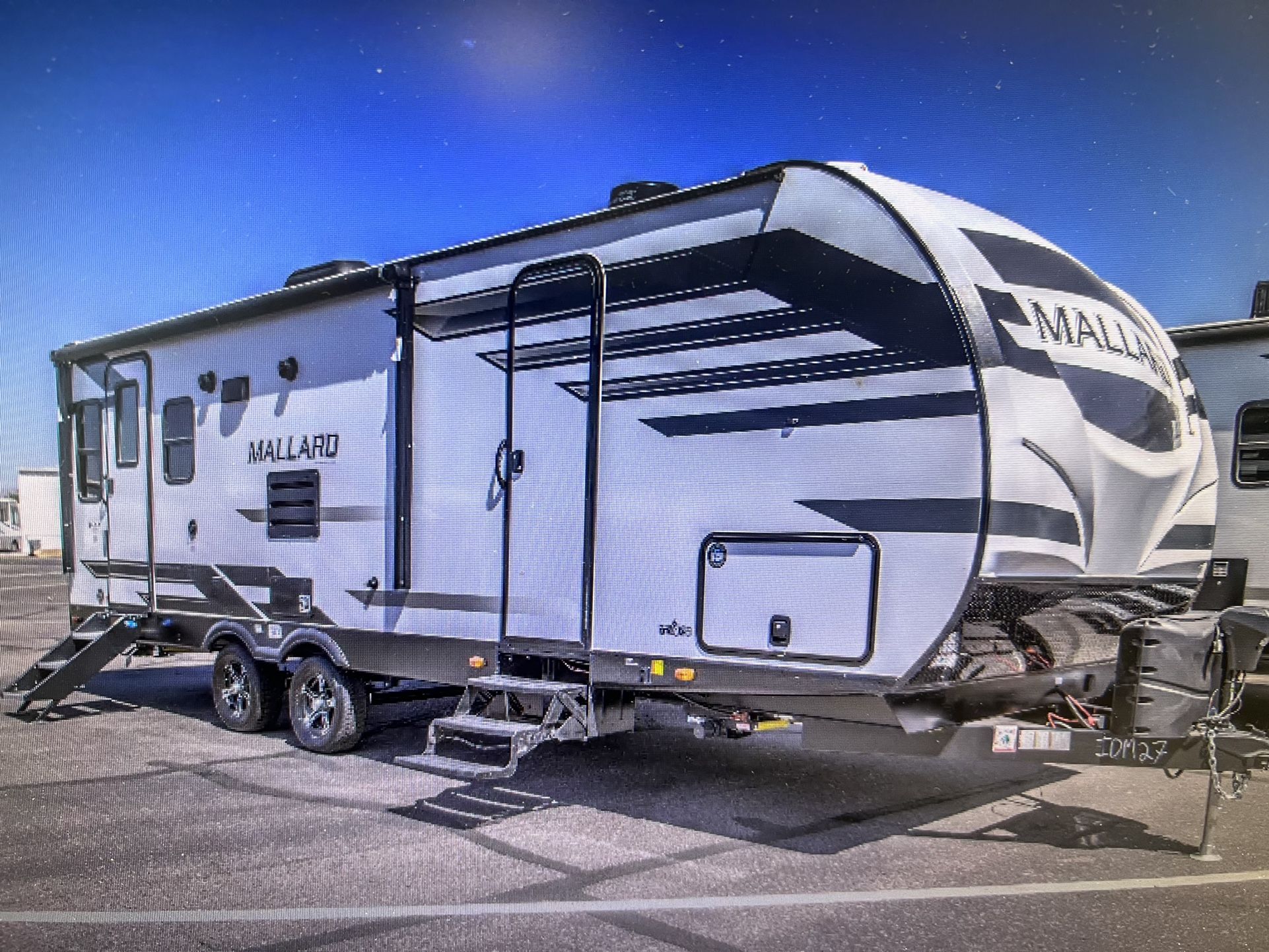 2022 MALLARD 27ft (IDM27) Travel Trailer