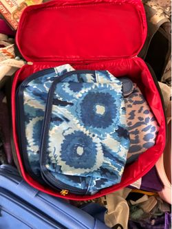 Different brands and color holder bags