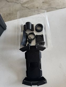 Cellular phone mount