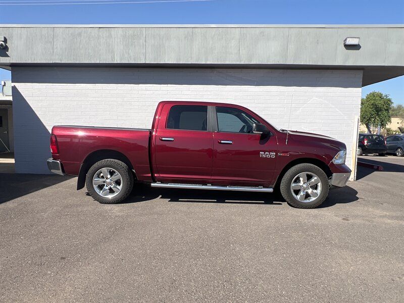 2017 RAM 1500 SLT