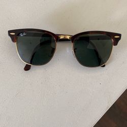 Men’s Rayban Clubmaster 