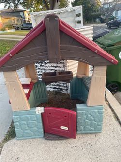 Little Tikes Kids Outdoor Playhouse curbside