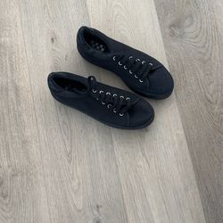 “No Name” Women’s Sneakers Retails For $160