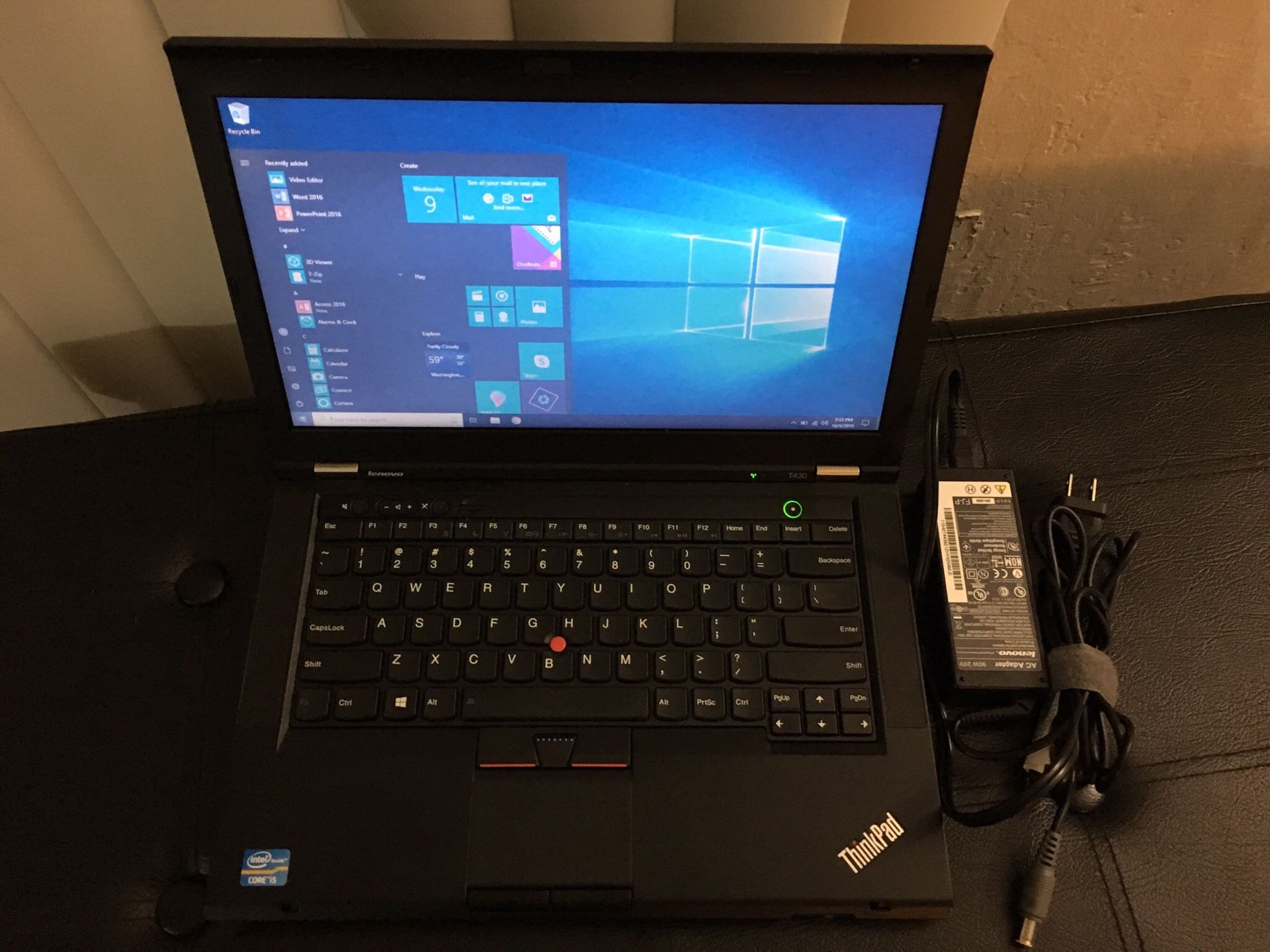 Lenovo thinkpad T430 i5 256 GB Samsung SSD 12gb RAM 9 cell large battery - super fast and fully loaded