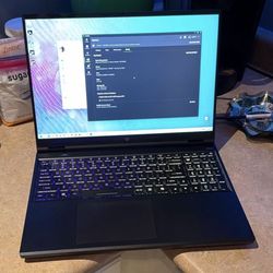 Predator Helios 16 - i9 - rtx4070 - 64GB ram