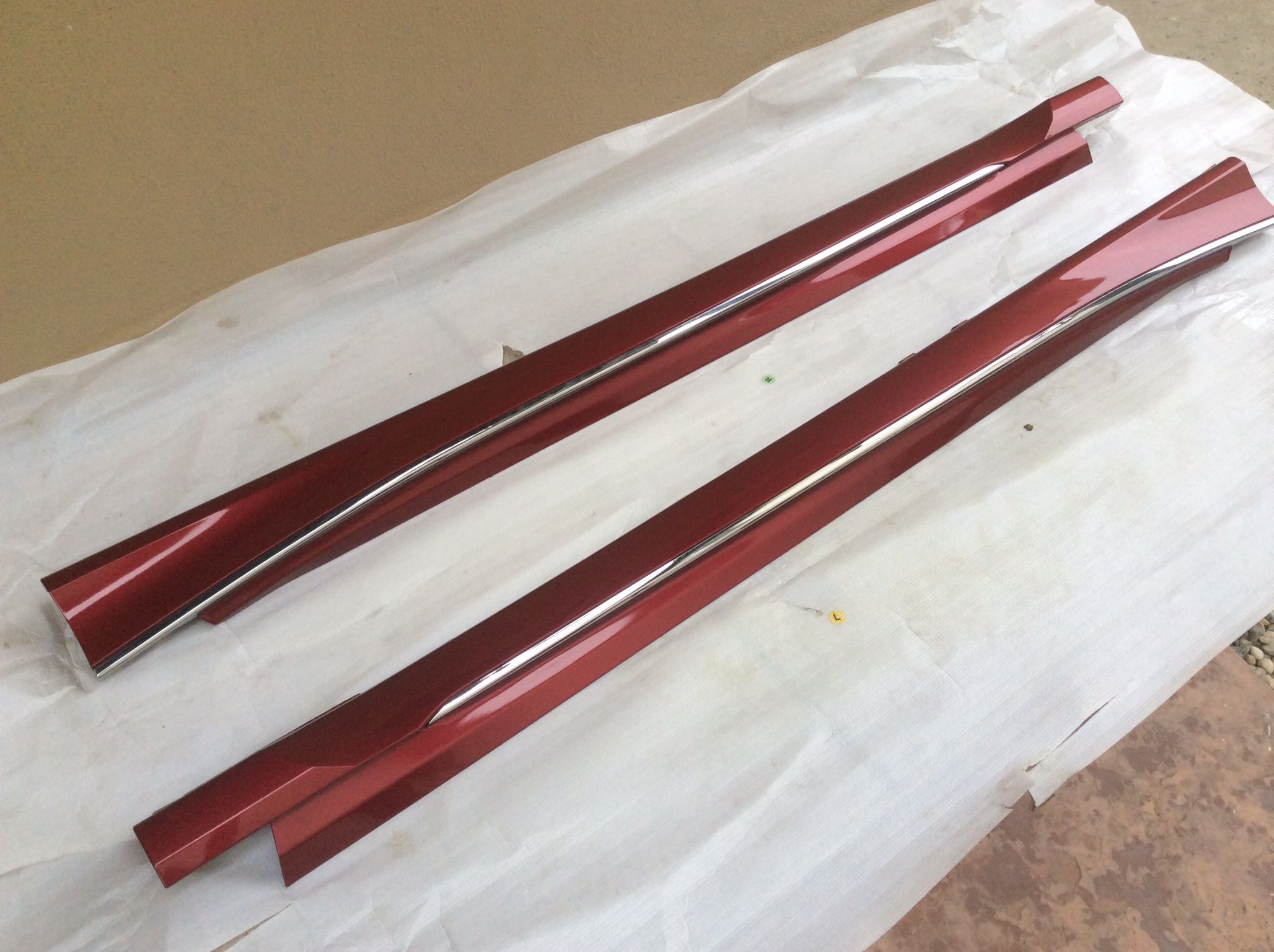 2018 Honda Accord OEM Under Body Molding, Rocker Panel, Radiant Red.