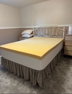 Queen size mattress topper.