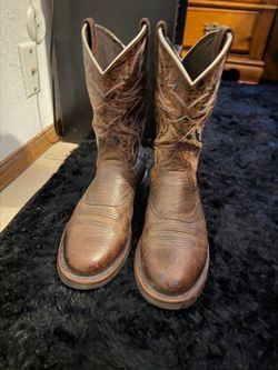 Brown boots size 11 D