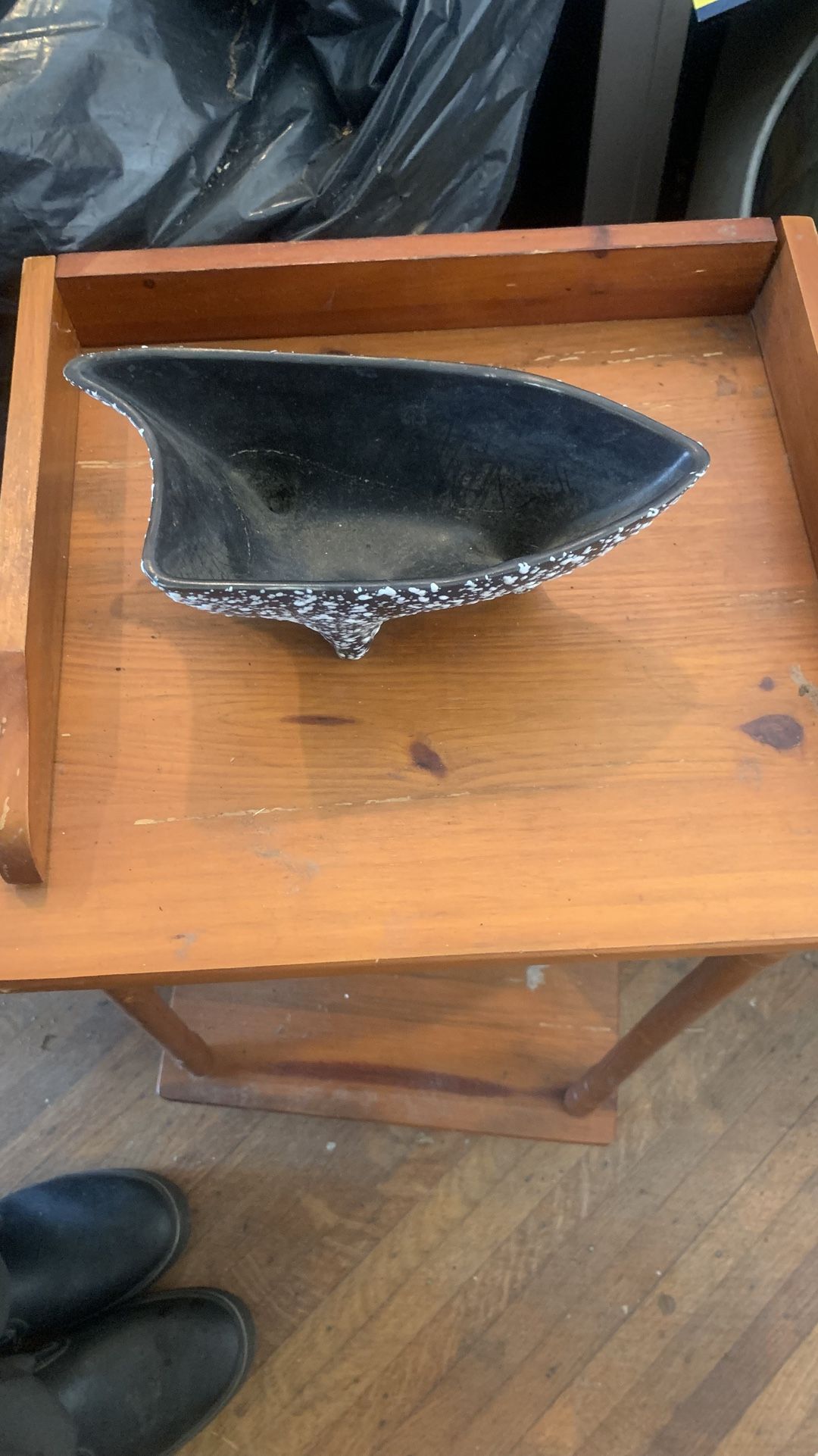 Decorative 3 Legs Ceramic Flower Pot