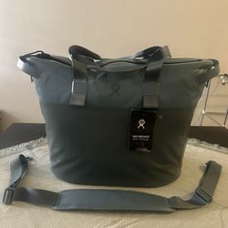 26 Liter Day Escape Soft Cooler Tote Hydro Flask