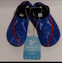 New size 12 kids barefoot water beach shoes $5 FIRM