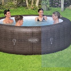 New Saluspa Inflatable 85”x28” Energy Sense Hot Tub