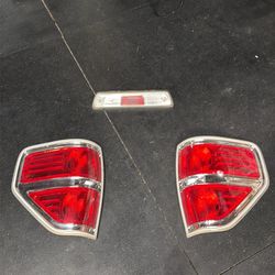 Ford F150 tail lights with cab light