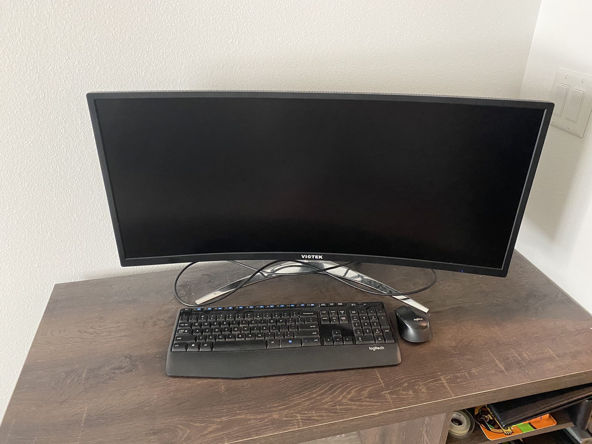 Viotek 34 inch curved gaming monitor 3440 x 1440