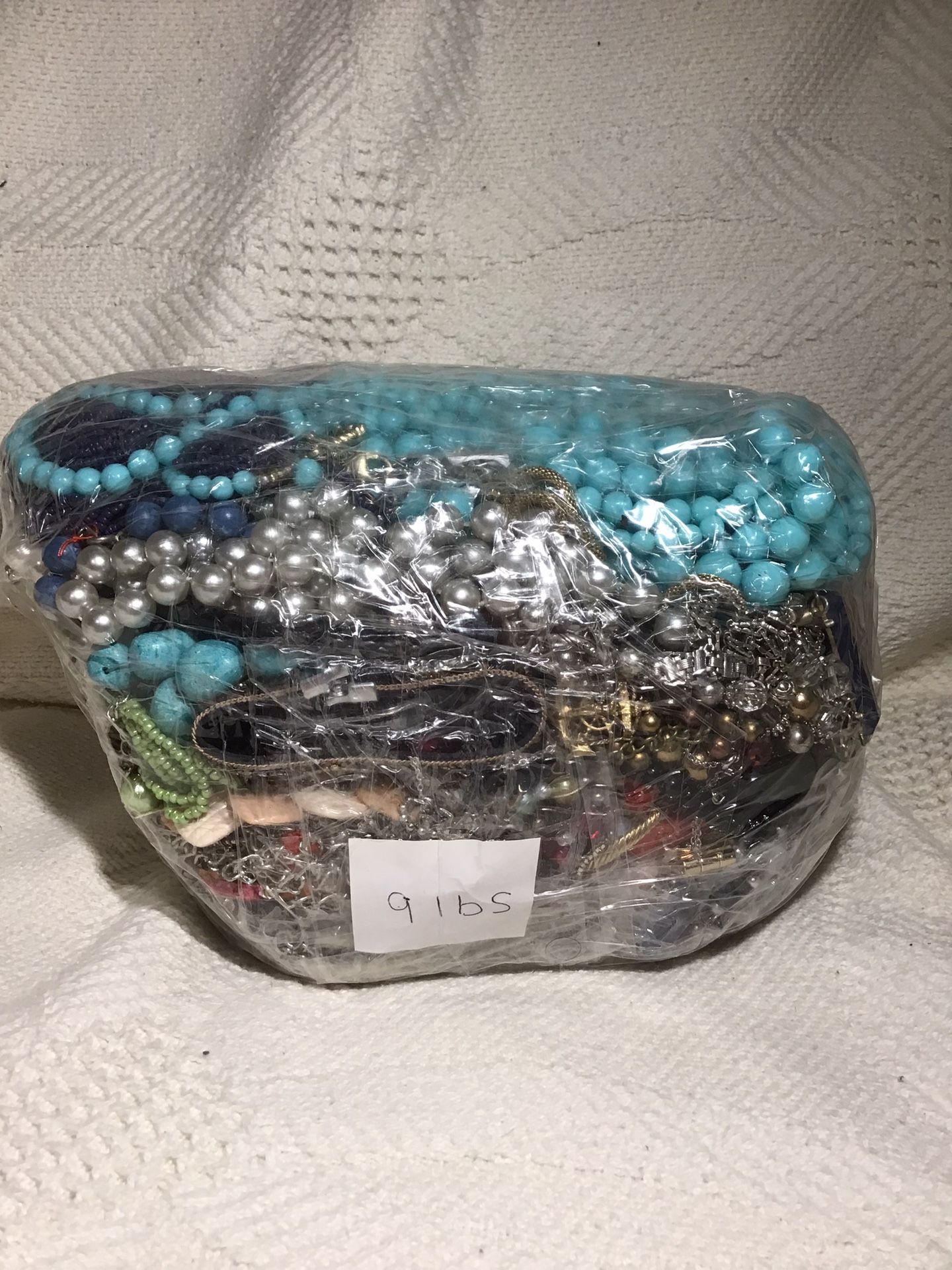 9lbs Wearable Jewelry Lot Pickup In Thomasville 