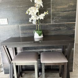 Bar Table