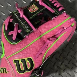 Brand New Wilson A2000 SuperSkin 11.5” Infield 1786 Baseball Glove Pink Black Volt Size 11.5"