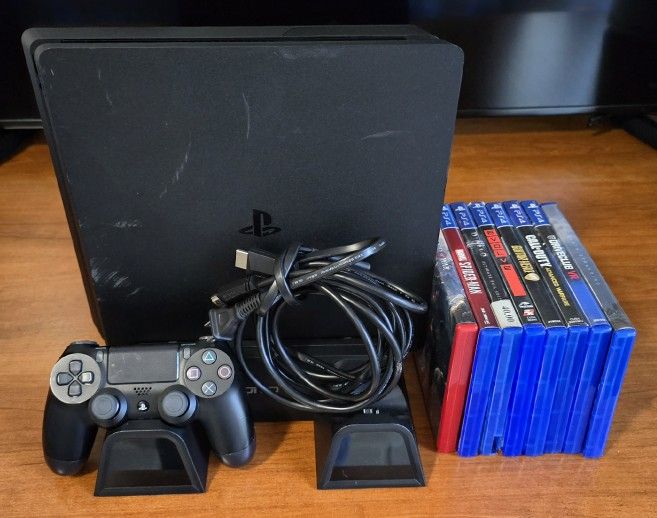 Sony PlayStation 4 Slim 500GB Bundle