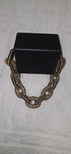 Woman purse/Box (Serena Uziyel) Black with chain beaded Strap.