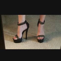 Sexy Black platform sandals sz 8