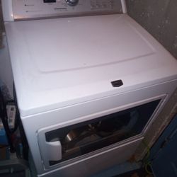 Good Working Electric Dryer
