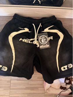 Hellstar shorts (M)