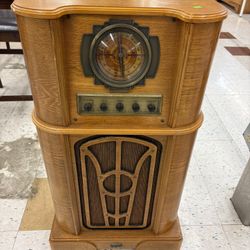 Thomas Museum Series Floor Model Radio