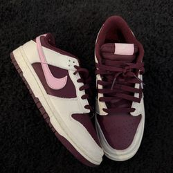 2023 Nike Dunk Low Premium 'Valentine's Day'