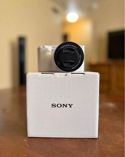 Sony ZV-E10