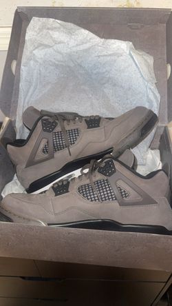 Cave Stone Jordan 4s Size 13 Men’s