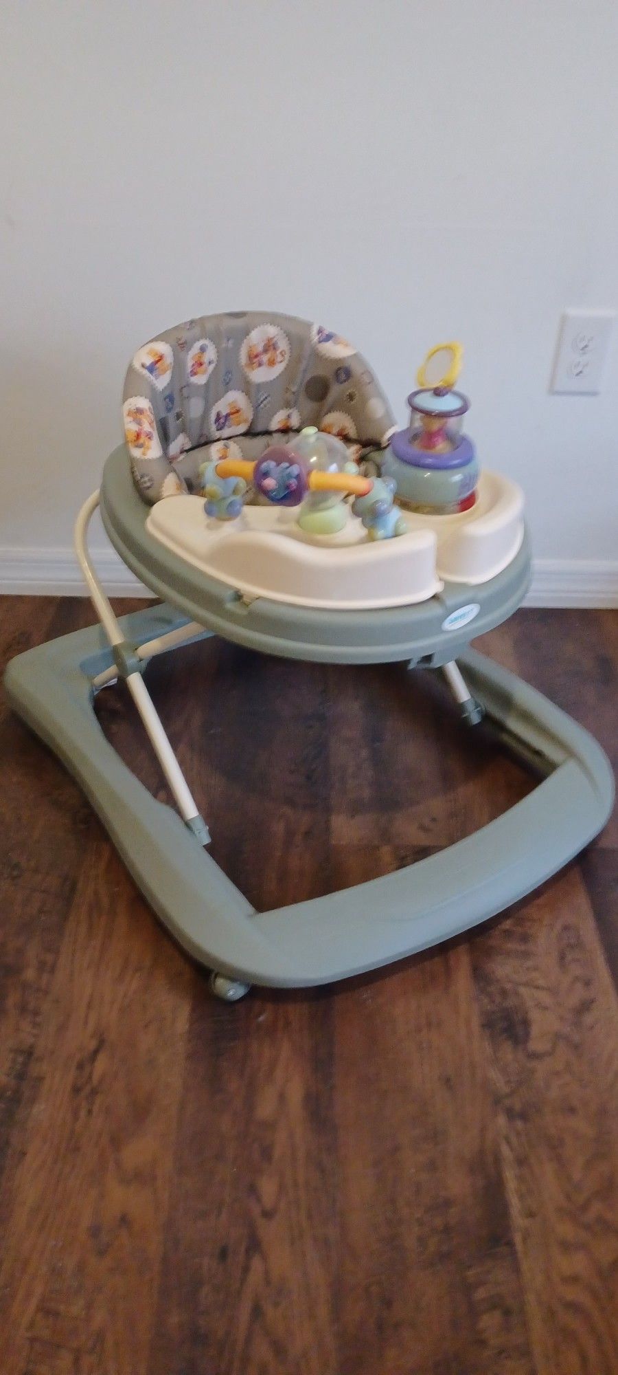 Safety 1st Winnie the Pooh Baby Walker