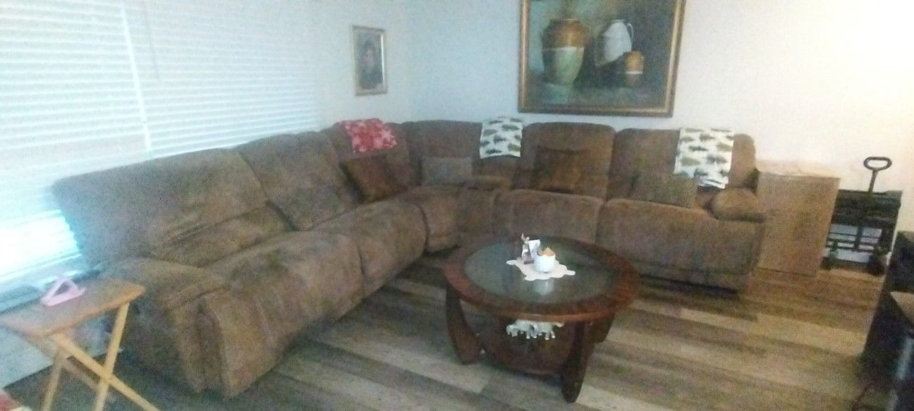 Sectional Couch Recliners With Coffee Table