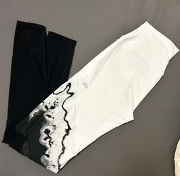 ALO leggings