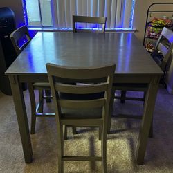 Dining Room Table 