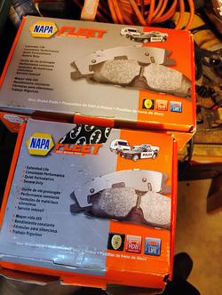 Brand New Front And Back Break Pads.Fits Chevy Silverado