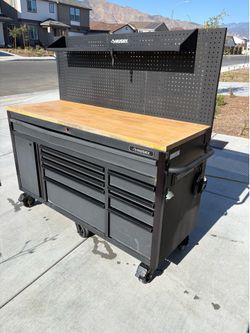 Husky rolling work bench