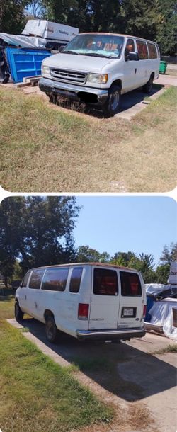 1999 Ford Club Wagon