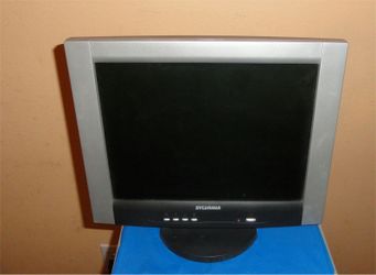 Sylvania Sf150 15" Lcd monitor, comes with Vga cable