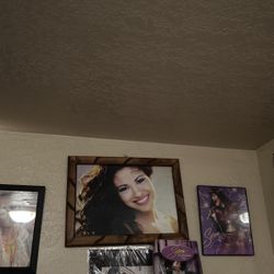 Selena Frames 