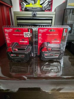 (New) in plastic Milwaukee XC 5.0 ah (60) per battery