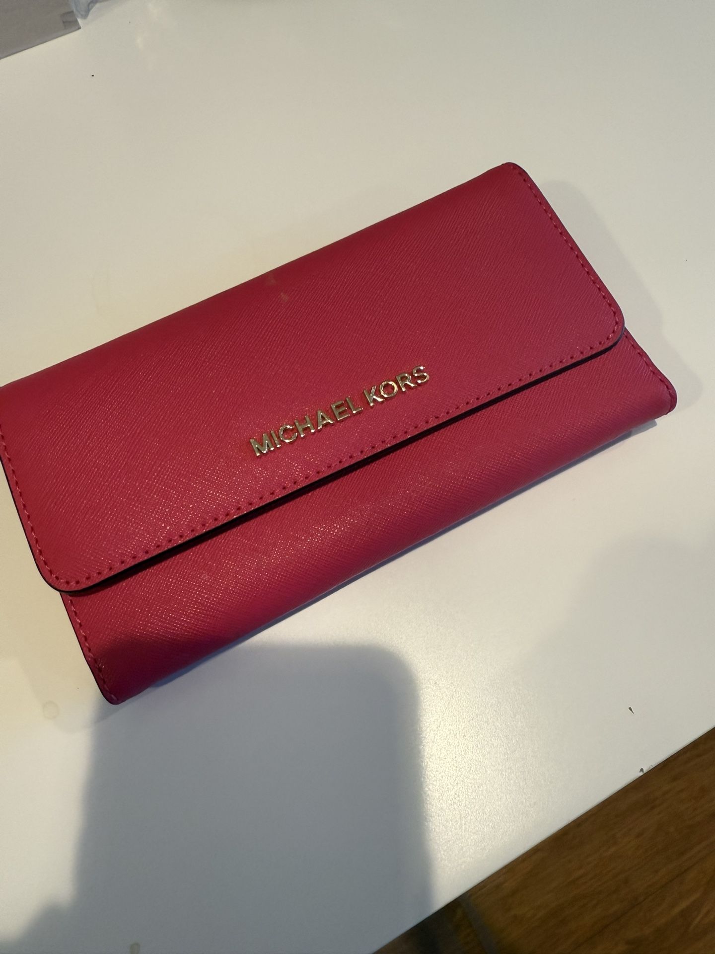 Michael Kors Wallet- Large Size In Hot Pink 