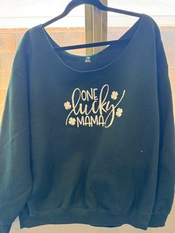 Women’s sweatshirt